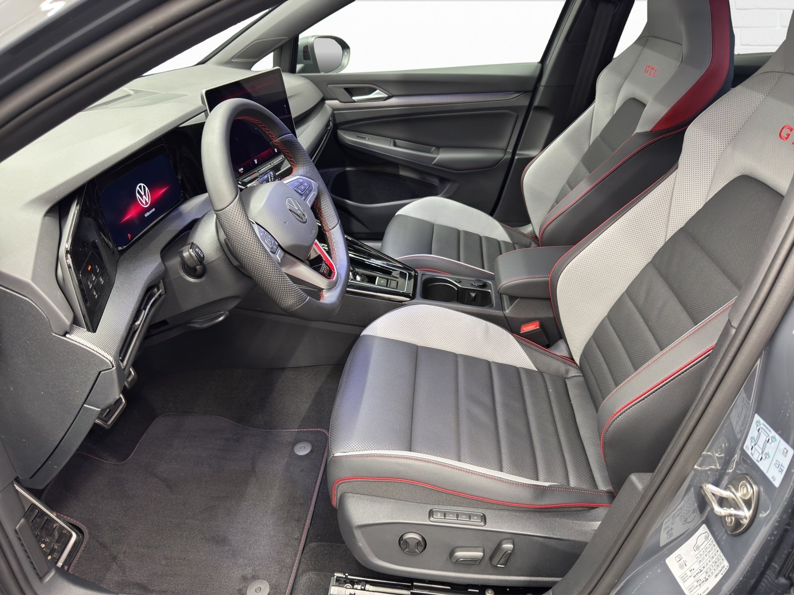 VW Golf VIII 2.0 TSI GTI DSG, Benzin, Neuwagen, Automatik - 7
