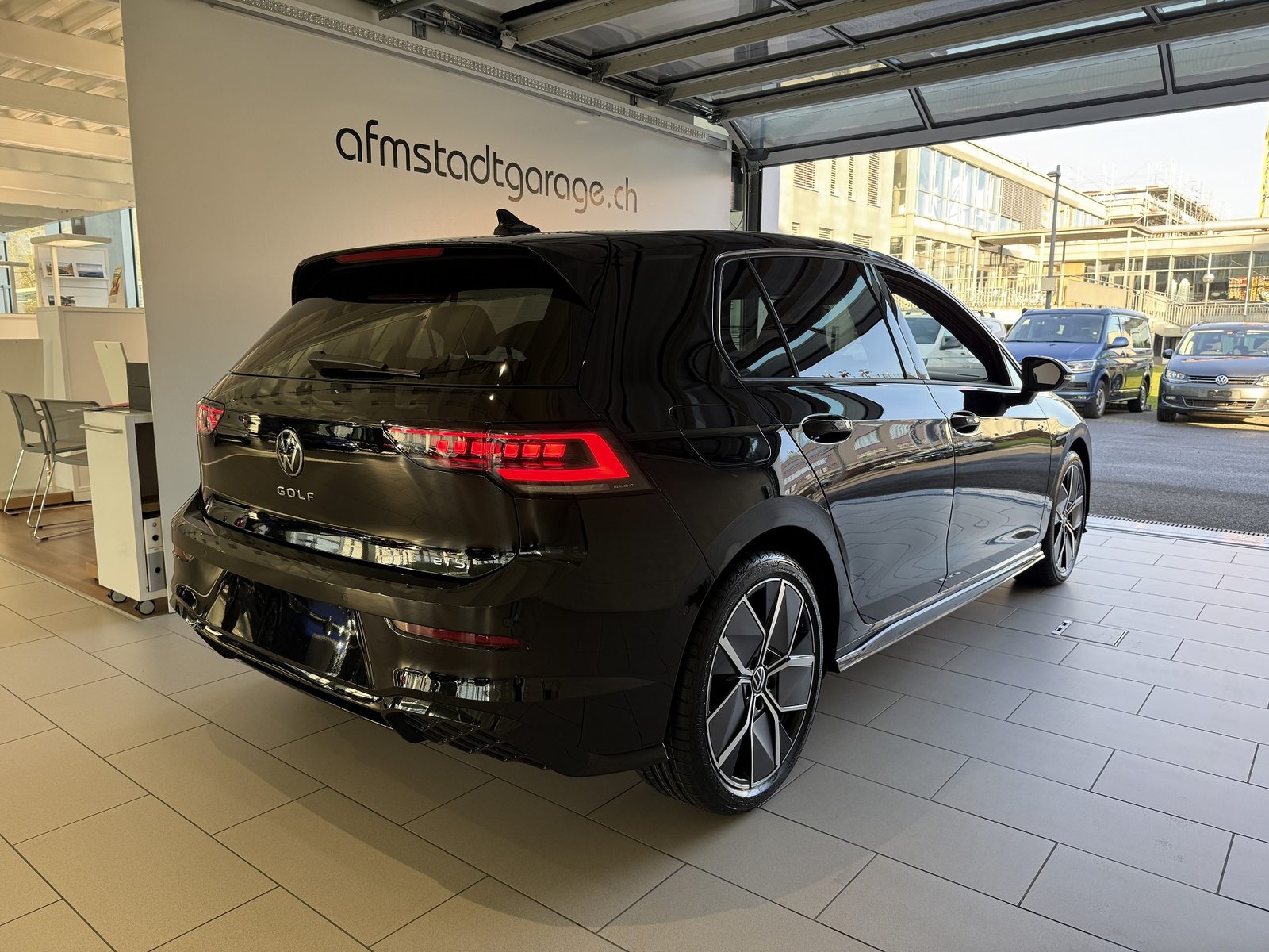VW Golf R-Line, Petrol, New car, Automatic - 3