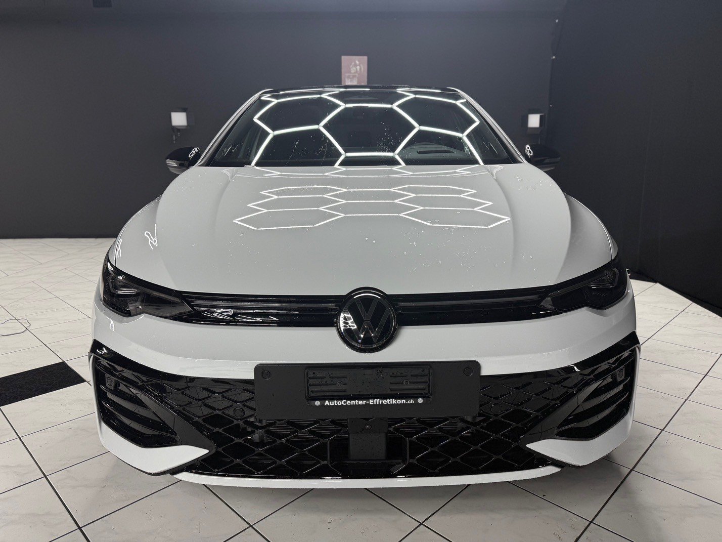 VW Golf 1.5 e TSI R-Line DSG, Mild-Hybrid Benzin/Elektro, Neuwagen, Automatik - 3