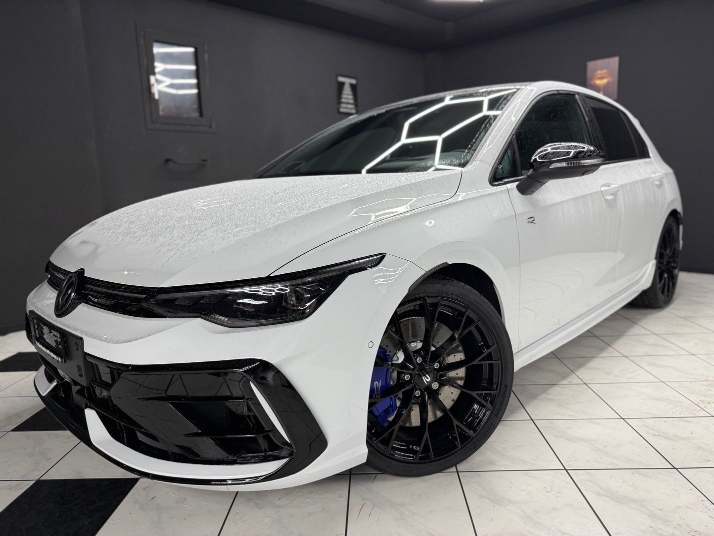 VW Golf 2.0TSI R 4M, Petrol, New car, Automatic - 2