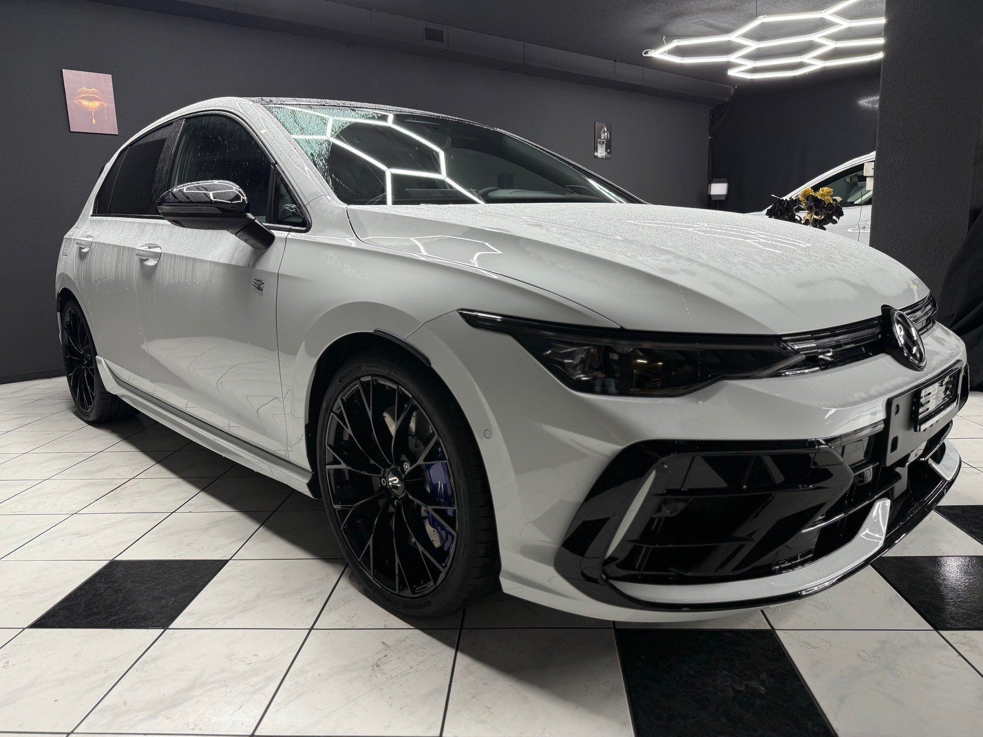 VW Golf 2.0TSI R 4M, Petrol, New car, Automatic - 4