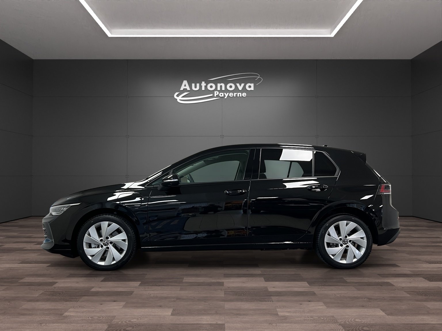 VW Golf 1.5 TSI PHEV Life, Plug-in-Hybrid Benzina/Elettrica, Auto nuove, Automatico - 3