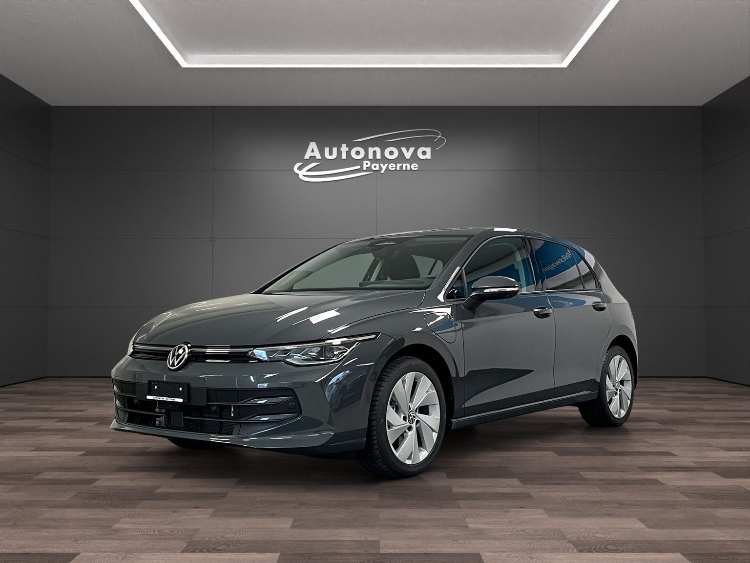 VW Golf Life PHEV, Full-Hybrid Petrol/Electric, New car, Automatic