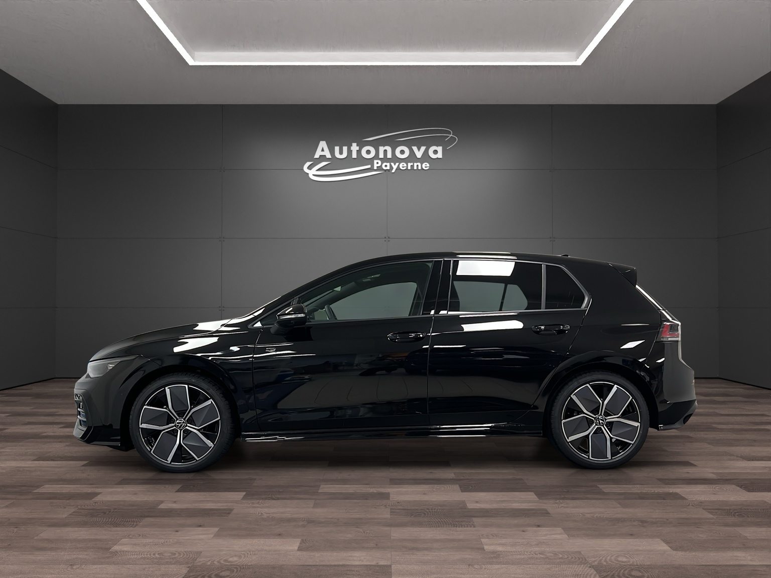 VW Golf R-Line, Benzin, Neuwagen, Automat - 3