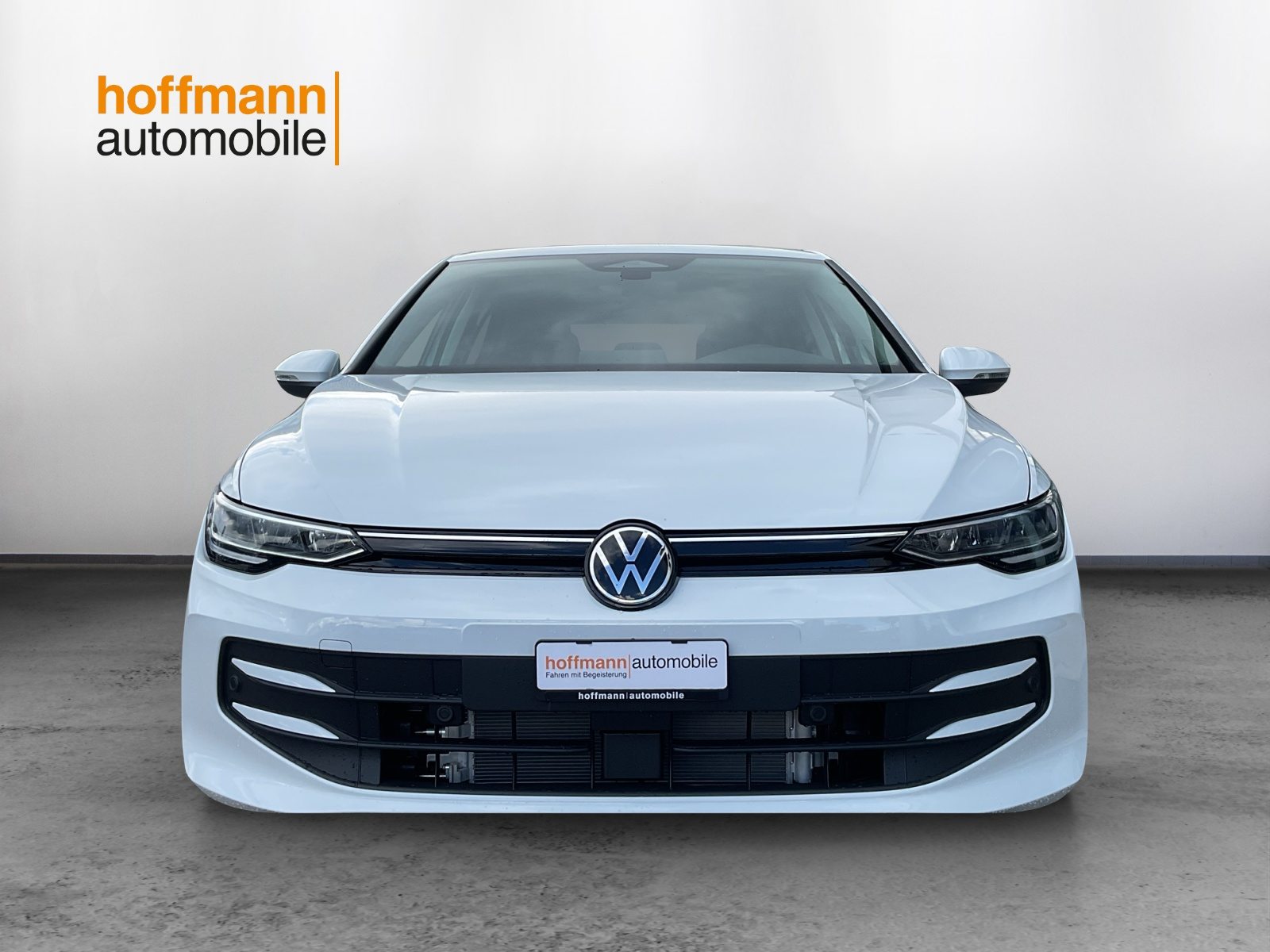 VW Golf UNITED, Benzin, Neuwagen, Automatik - 2