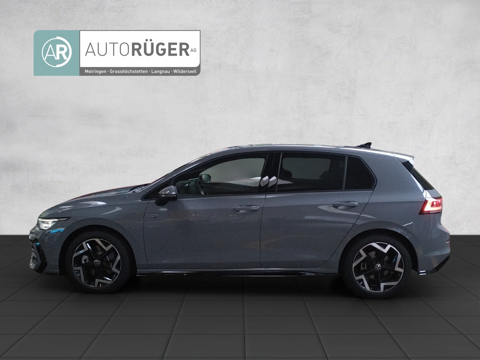 VW Golf 2.0 TSI R-Line DSG 4 Motion, Essence, Voiture nouvelle, Automatique - 3