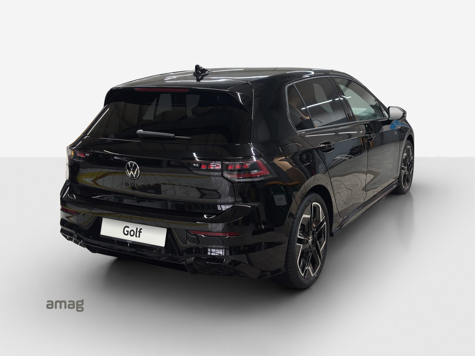 VW Golf R-Line, Petrol, New car, Automatic - 5