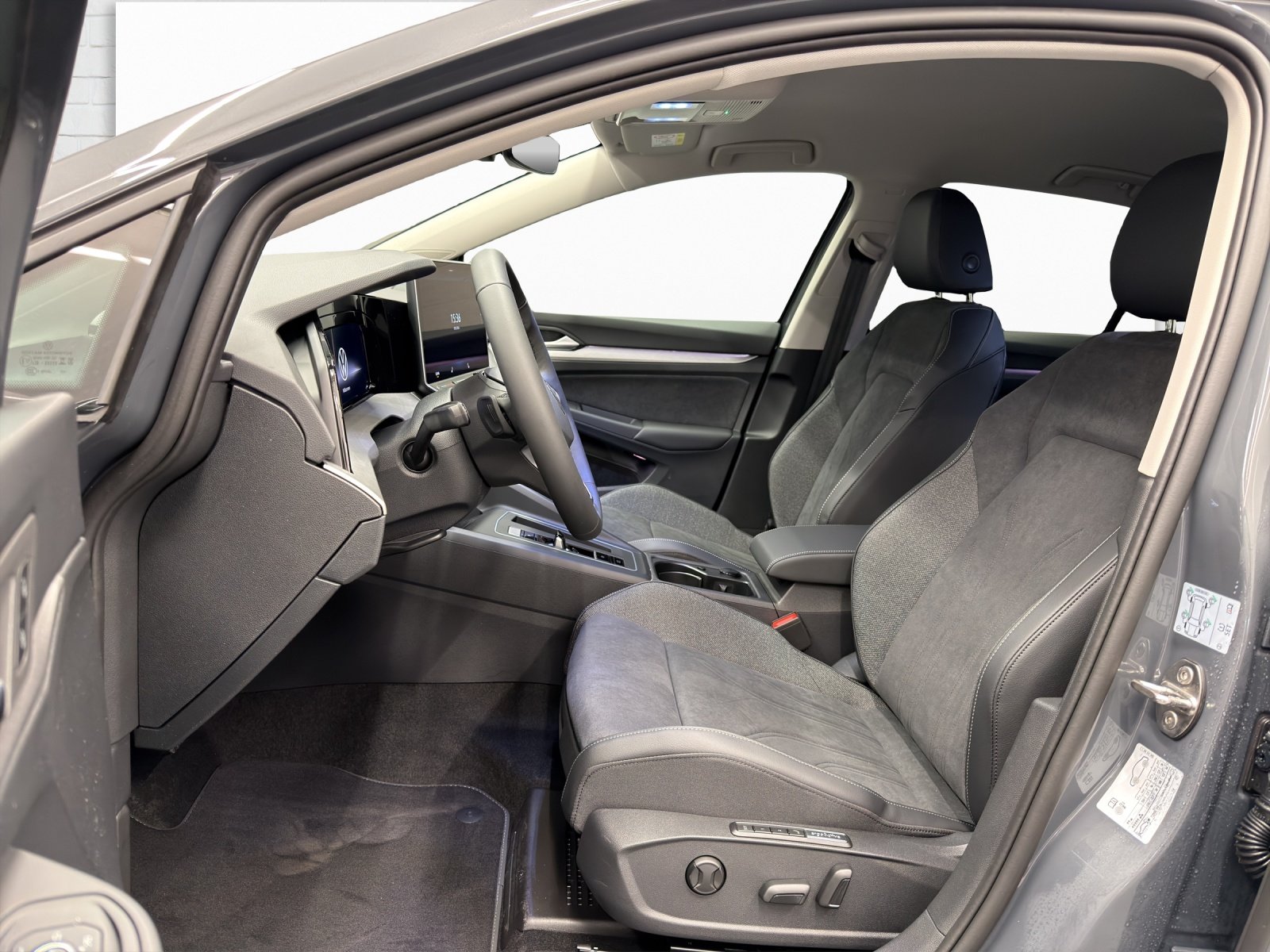 VW Golf VIII 1.5 eTSI United DSG, Hybride Léger Essence/Électricité, Voiture nouvelle, Automatique - 7