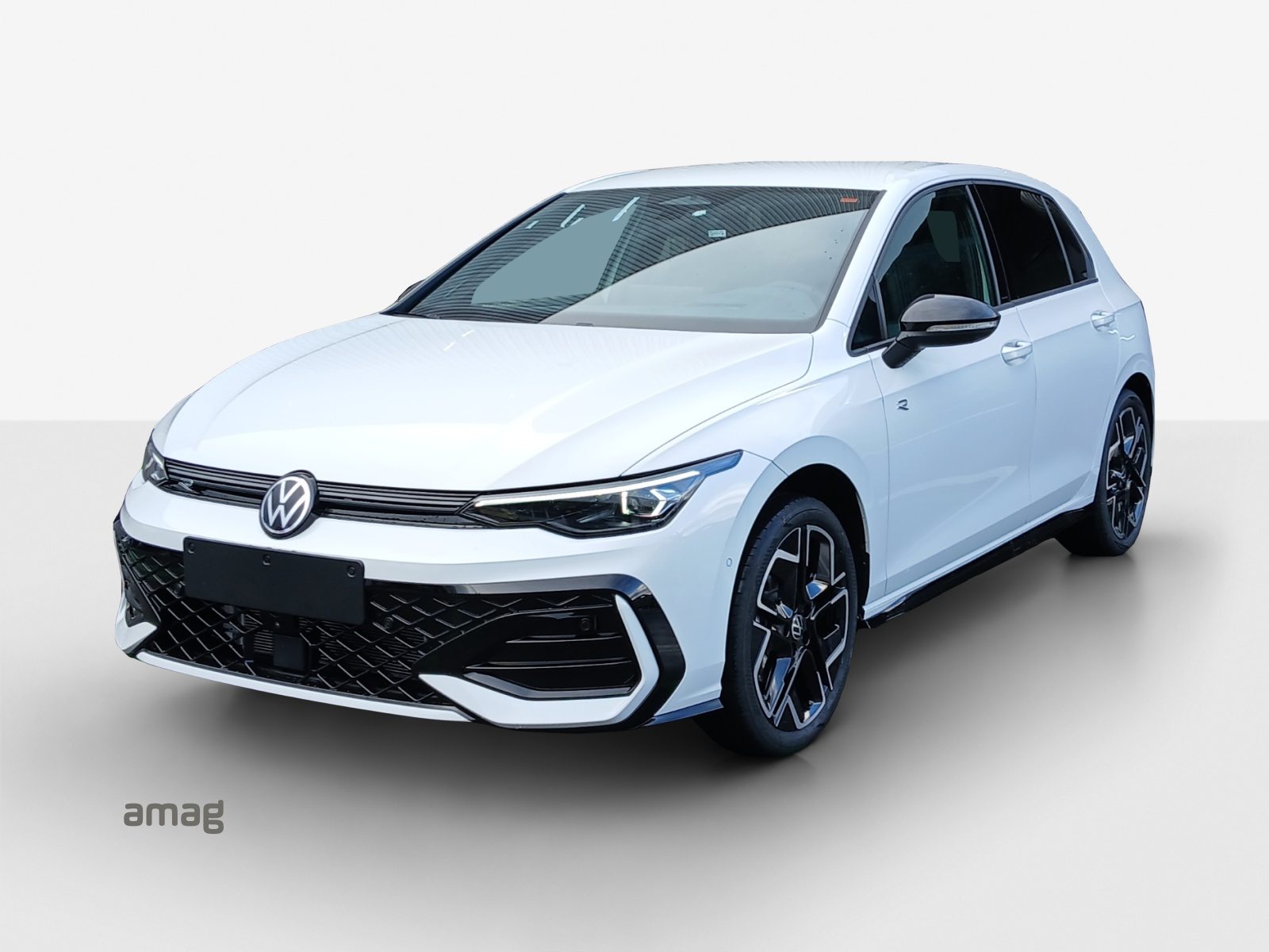 VW Golf R-Line