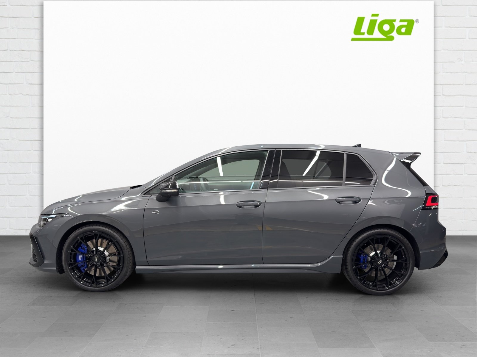 VW Golf VIII 2.0 TSI R DSG 4motion