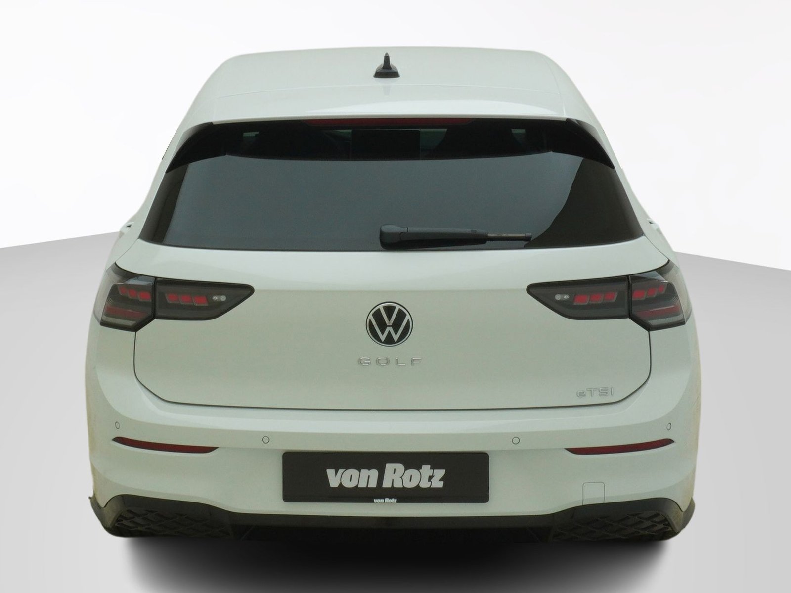 VW Golf VIII 1.5 eTSI R-Line DSG, Essence, Voiture nouvelle, Automatique - 4