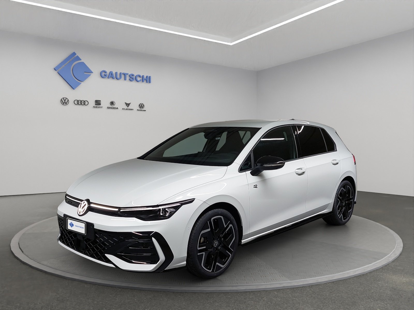 VW Golf R-Line