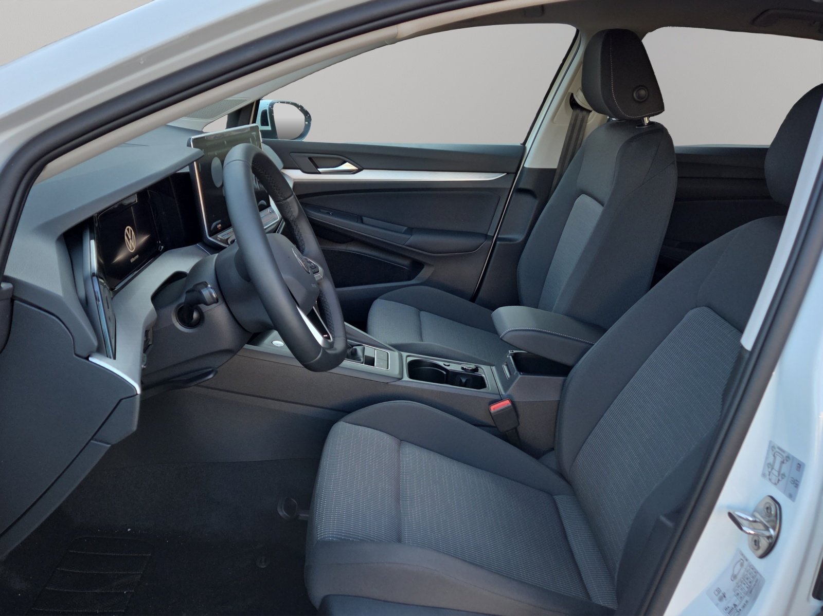 VW Golf 1.5 TSI Basis, Essence, Voiture nouvelle, Manuelle - 6