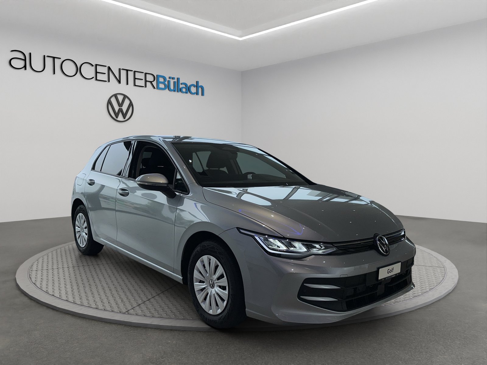 VW Golf 1.5 e TSI mHEV Basis DSG, Mild-Hybrid Petrol/Electric, New car, Automatic - 3