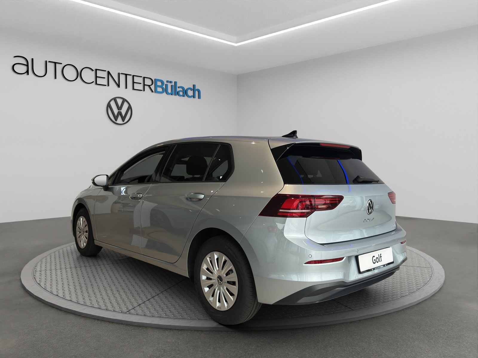 VW Golf 1.5 e TSI mHEV Basis DSG, Mild-Hybrid Petrol/Electric, New car, Automatic - 7