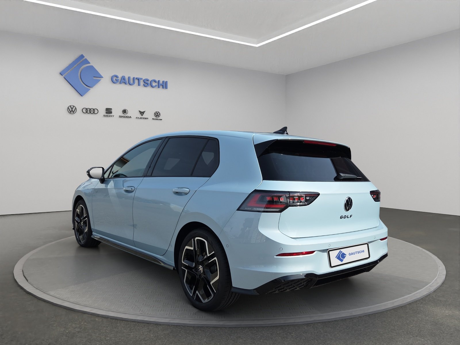 VW Golf 1.5 e TSI mHEV R-Line DSG, Mild-Hybrid Petrol/Electric, New car, Automatic - 3