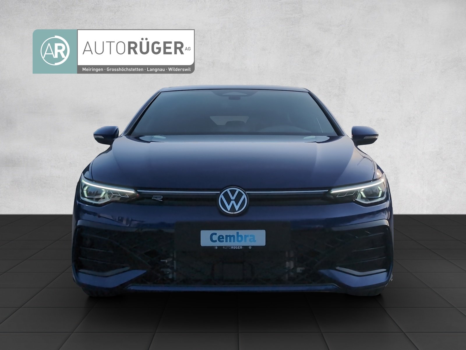 VW Golf 2.0 TSI R-Line DSG 4 Motion, Petrol, New car, Automatic - 2