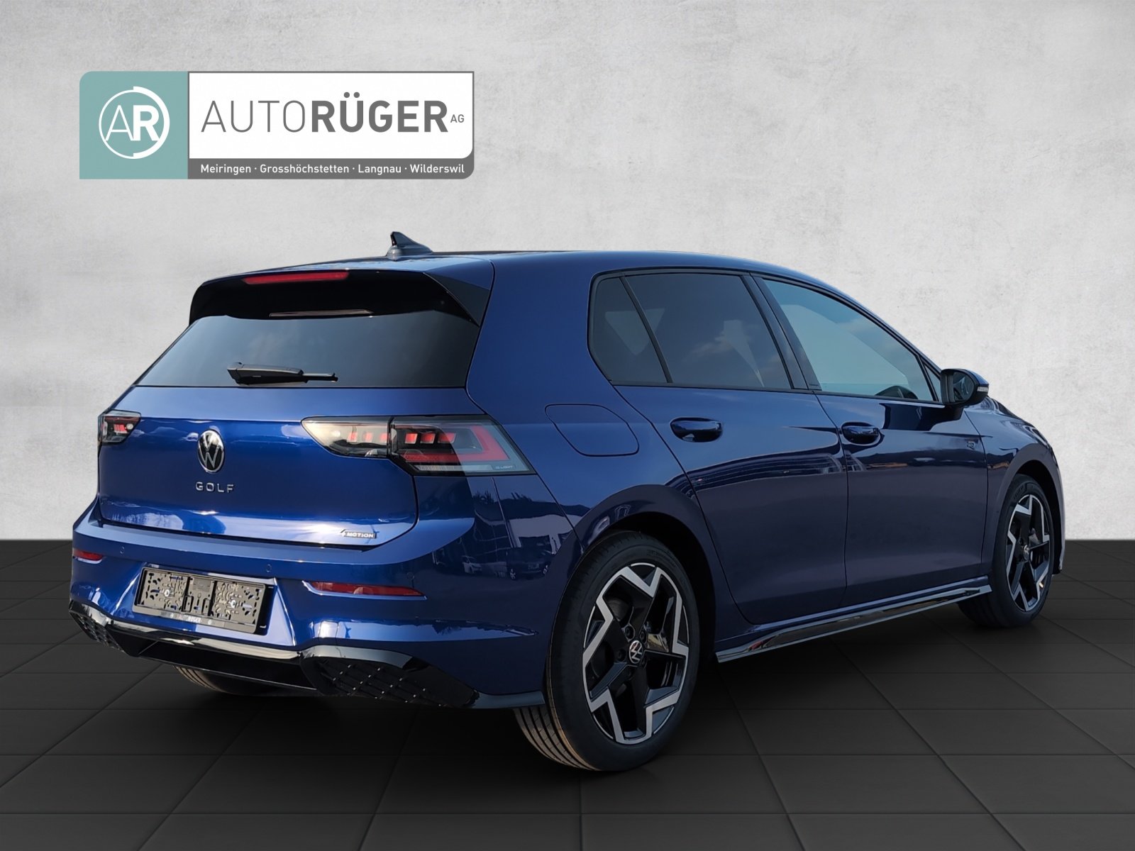 VW Golf 2.0 TSI R-Line DSG 4 Motion, Petrol, New car, Automatic - 6