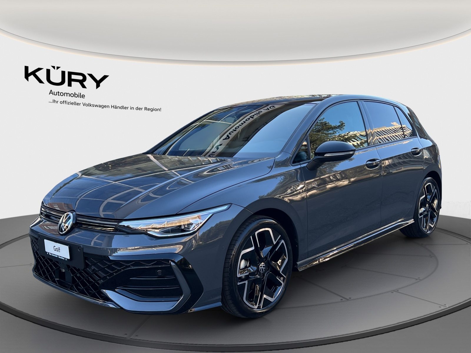 VW Golf R-Line