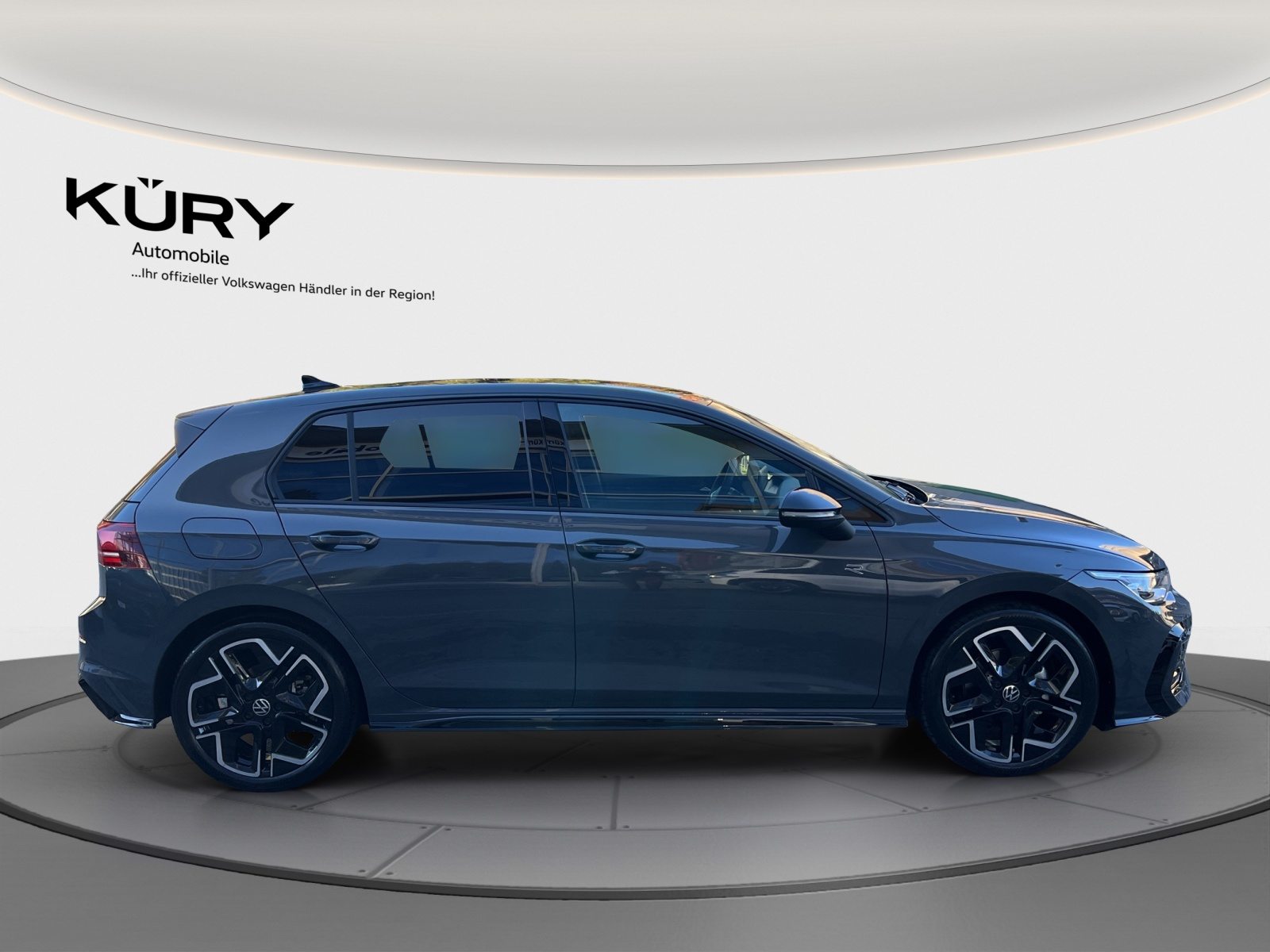 VW Golf R-Line, Petrol, New car, Automatic - 4