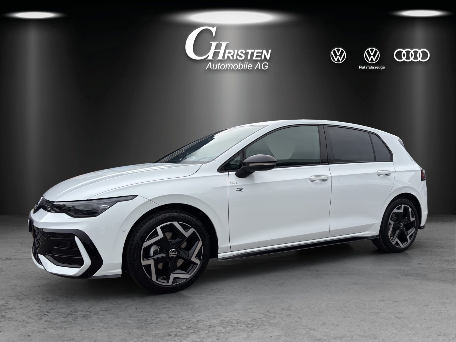 VW Golf R-Line