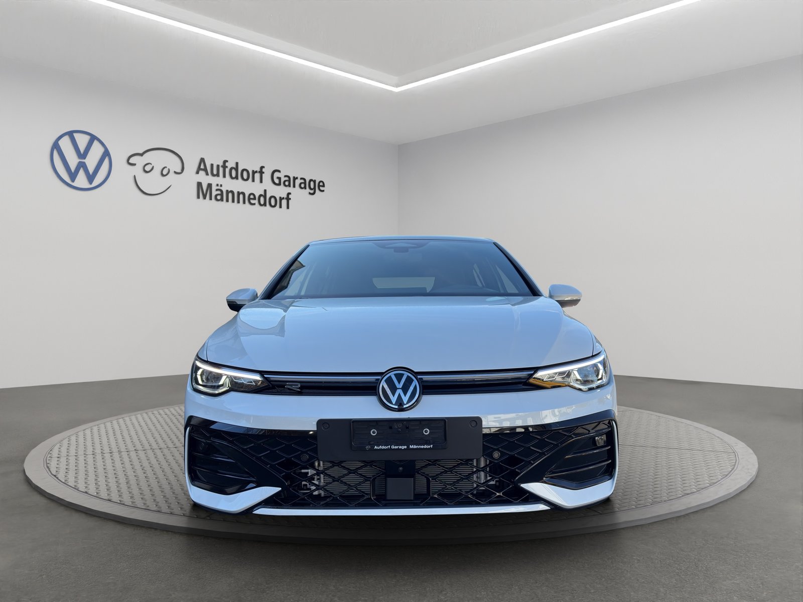 VW Golf 2.0 TSI R-Line DSG 4 Motion, Benzina, Auto nuove, Automatico - 2