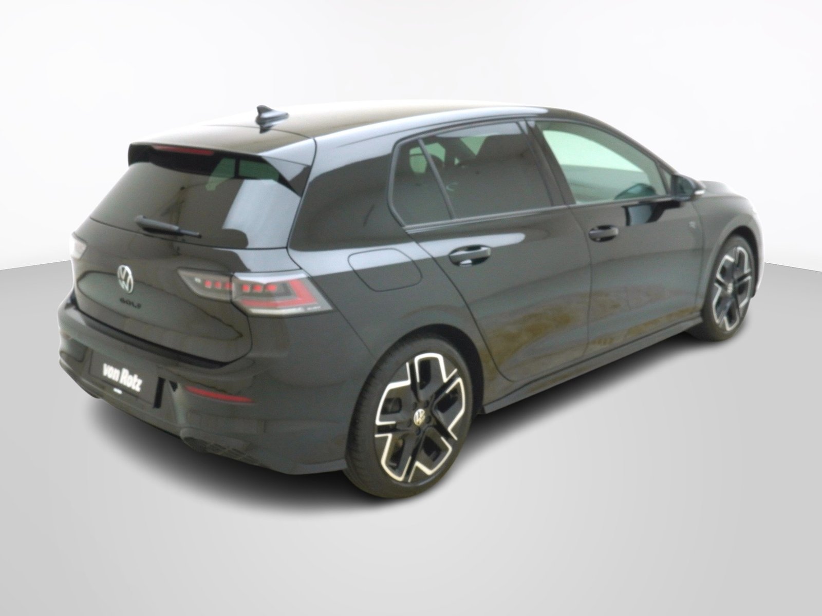 VW Golf VIII 1.5 eTSI R-Line DSG, Petrol, New car, Automatic - 5