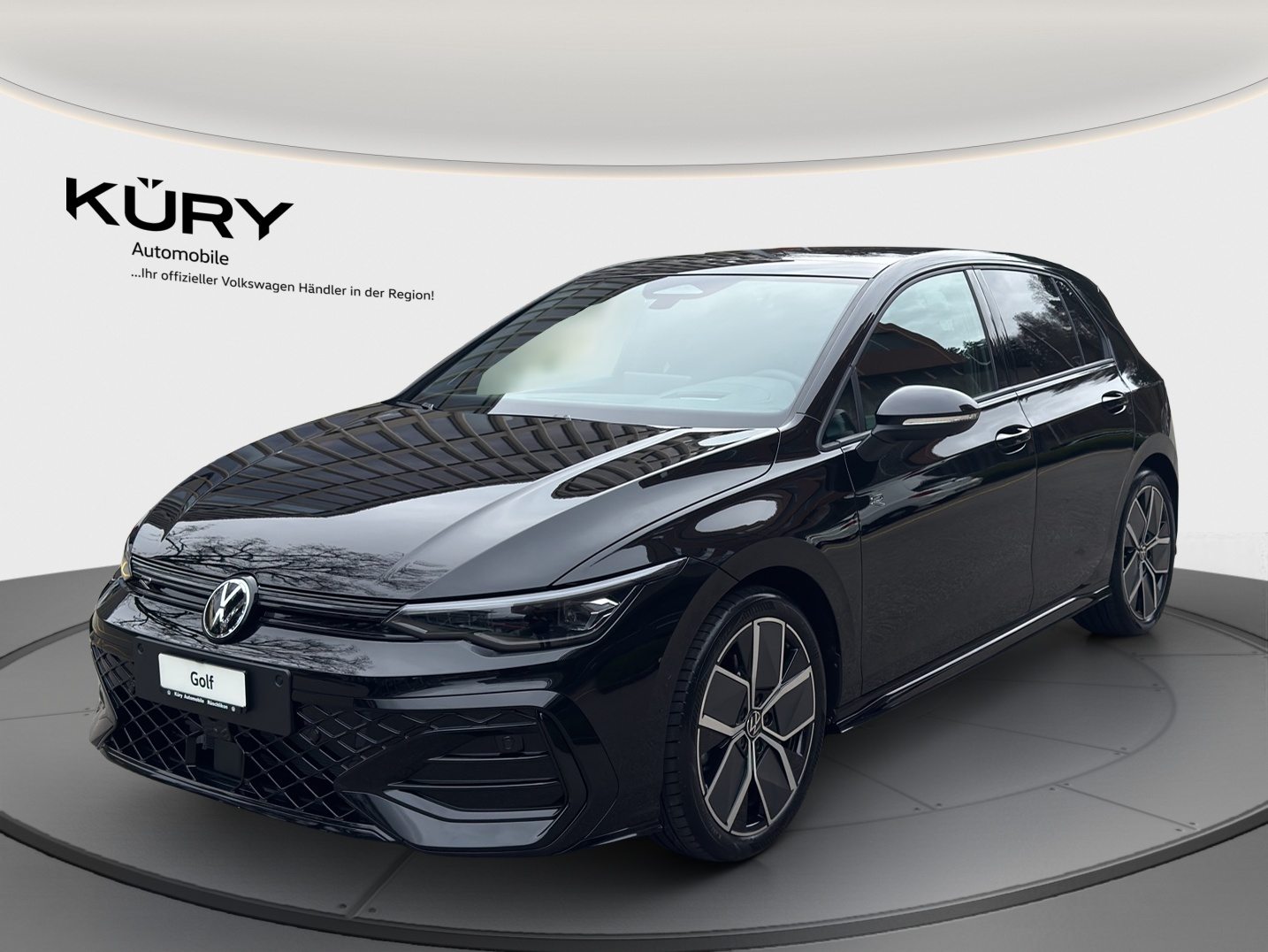 VW Golf R-Line