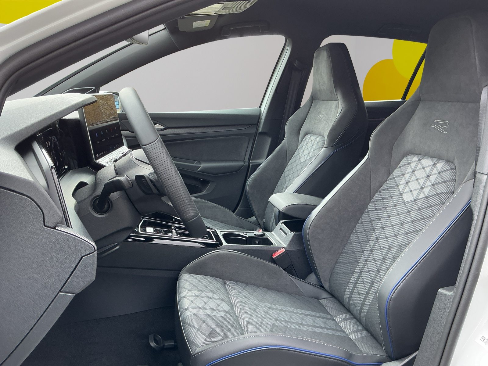 VW Golf R-Line, Petrol, New car, Automatic - 5