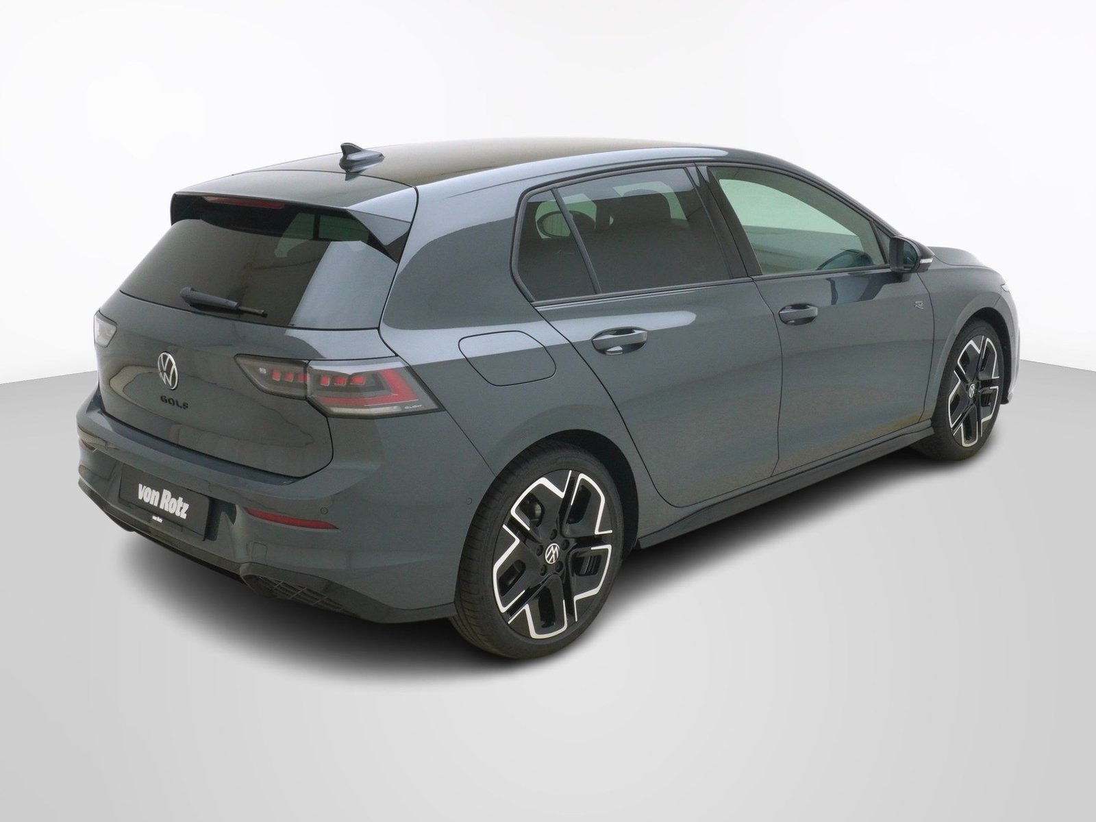 VW Golf VIII 1.5 eTSI R-Line DSG, Benzin, Neuwagen, Automatik - 5