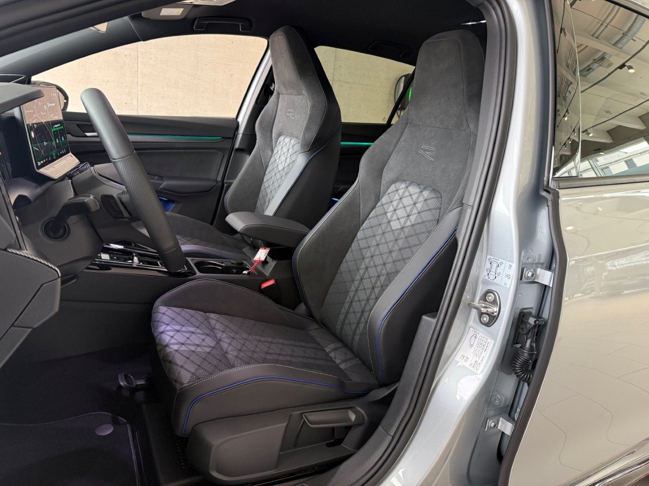 VW Golf R-Line, Benzin, Neuwagen, Automatik - 4