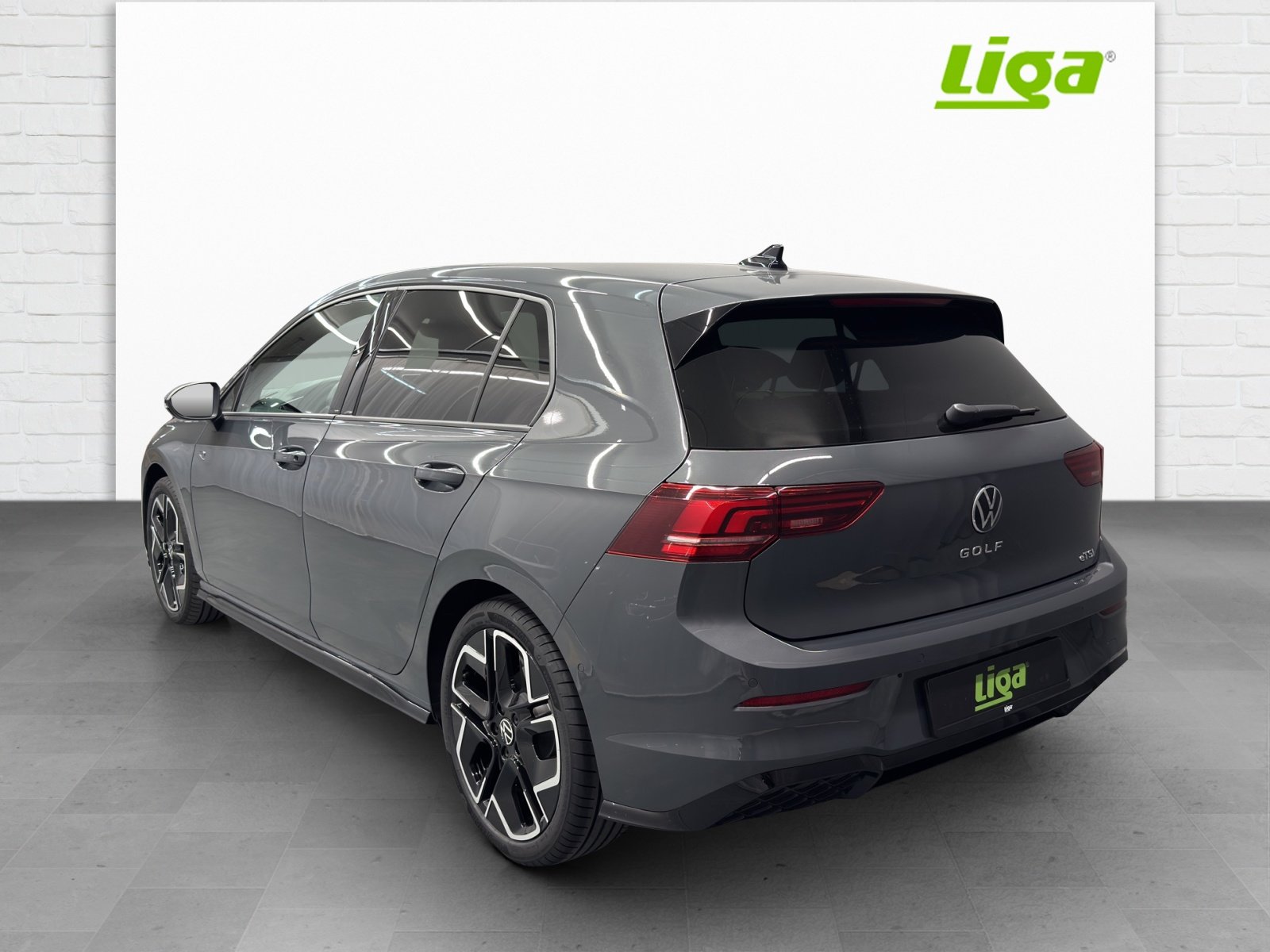 VW Golf VIII 1.5 eTSI R-Line DSG, Hybride Leggero Benzina/Elettrica, Auto nuove, Automatico - 4