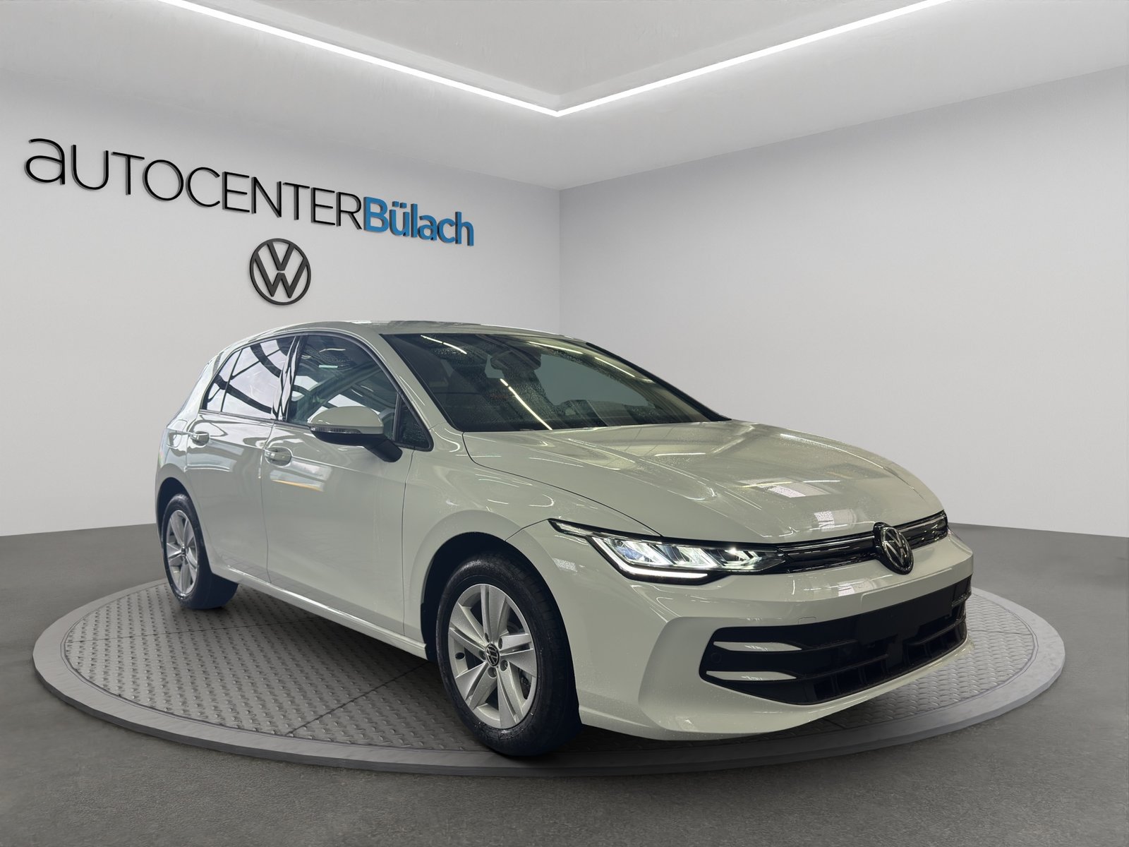 VW Golf 1.5 e TSI mHEV Value DSG, Essence, Voiture nouvelle, Automatique - 3