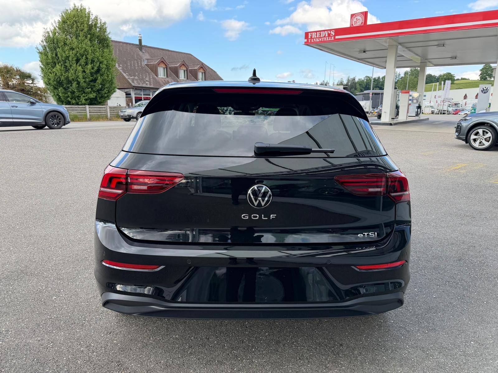 VW Golf 1.5 e TSI mHEV United DSG, Mild-Hybrid Petrol/Electric, New car, Automatic - 4