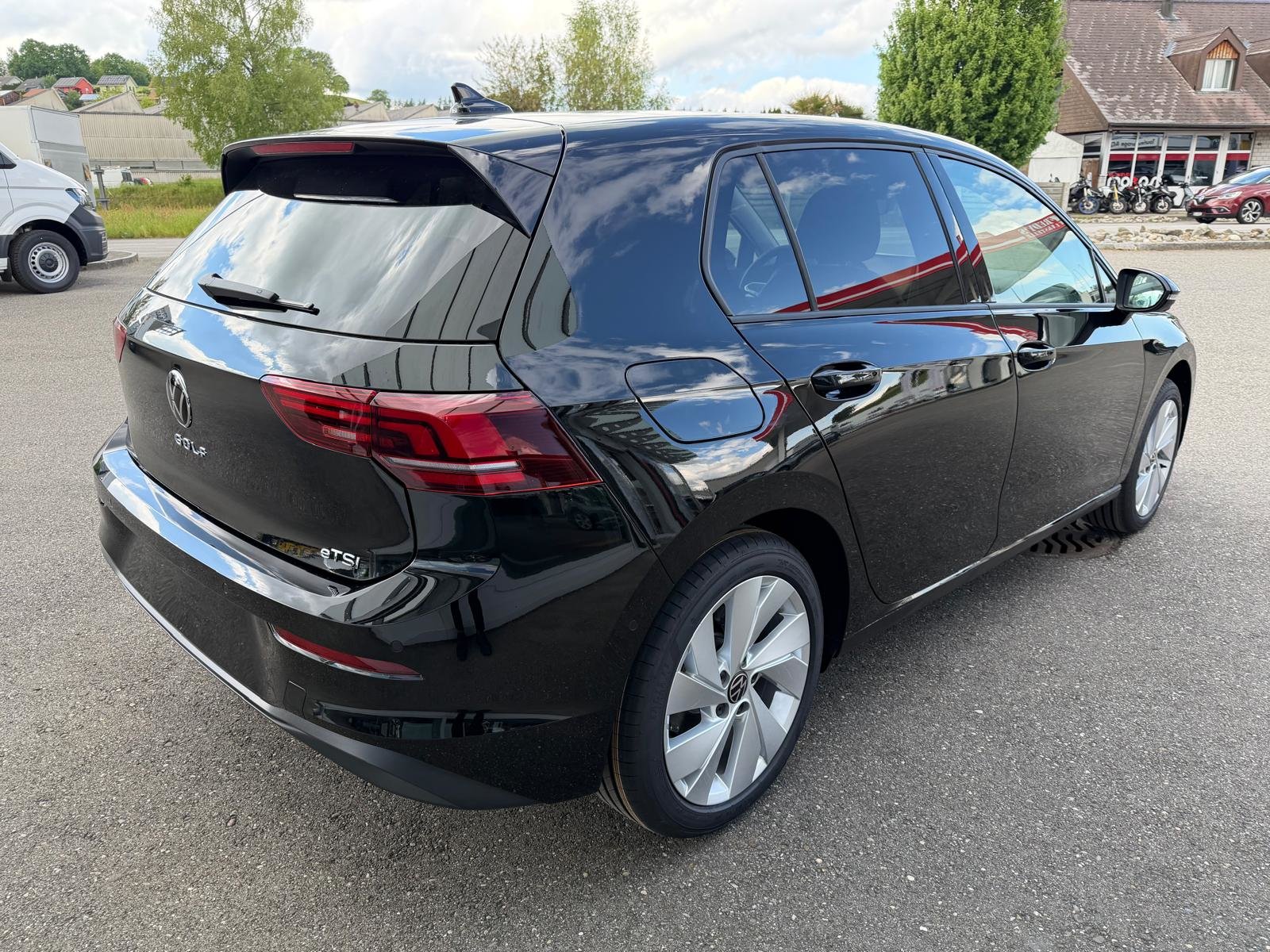 VW Golf 1.5 e TSI mHEV United DSG, Mild-Hybrid Petrol/Electric, New car, Automatic - 5