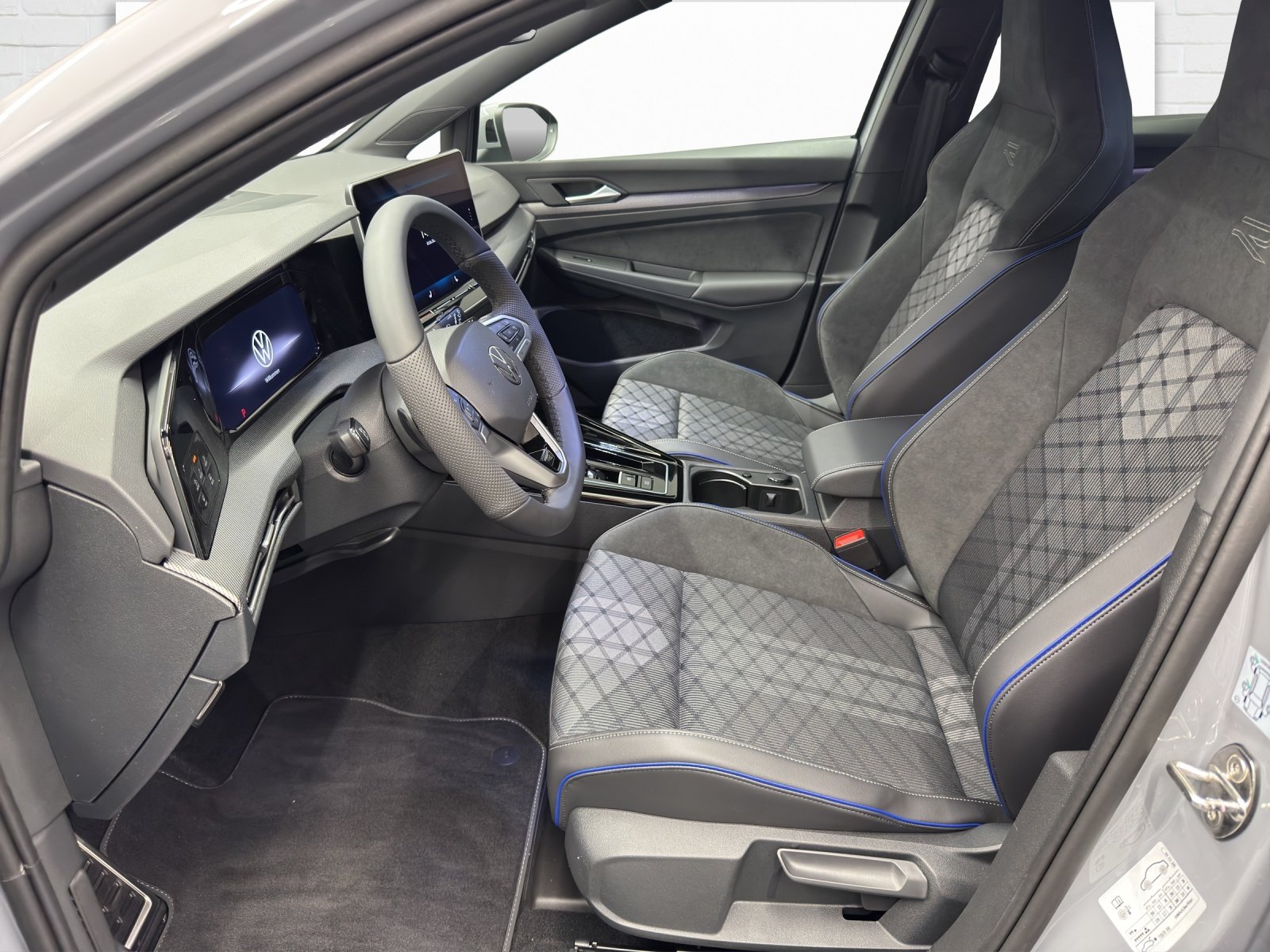 VW Golf VIII 1.5 eTSI R-Line DSG, Hybride Leggero Benzina/Elettrica, Auto nuove, Automatico - 7