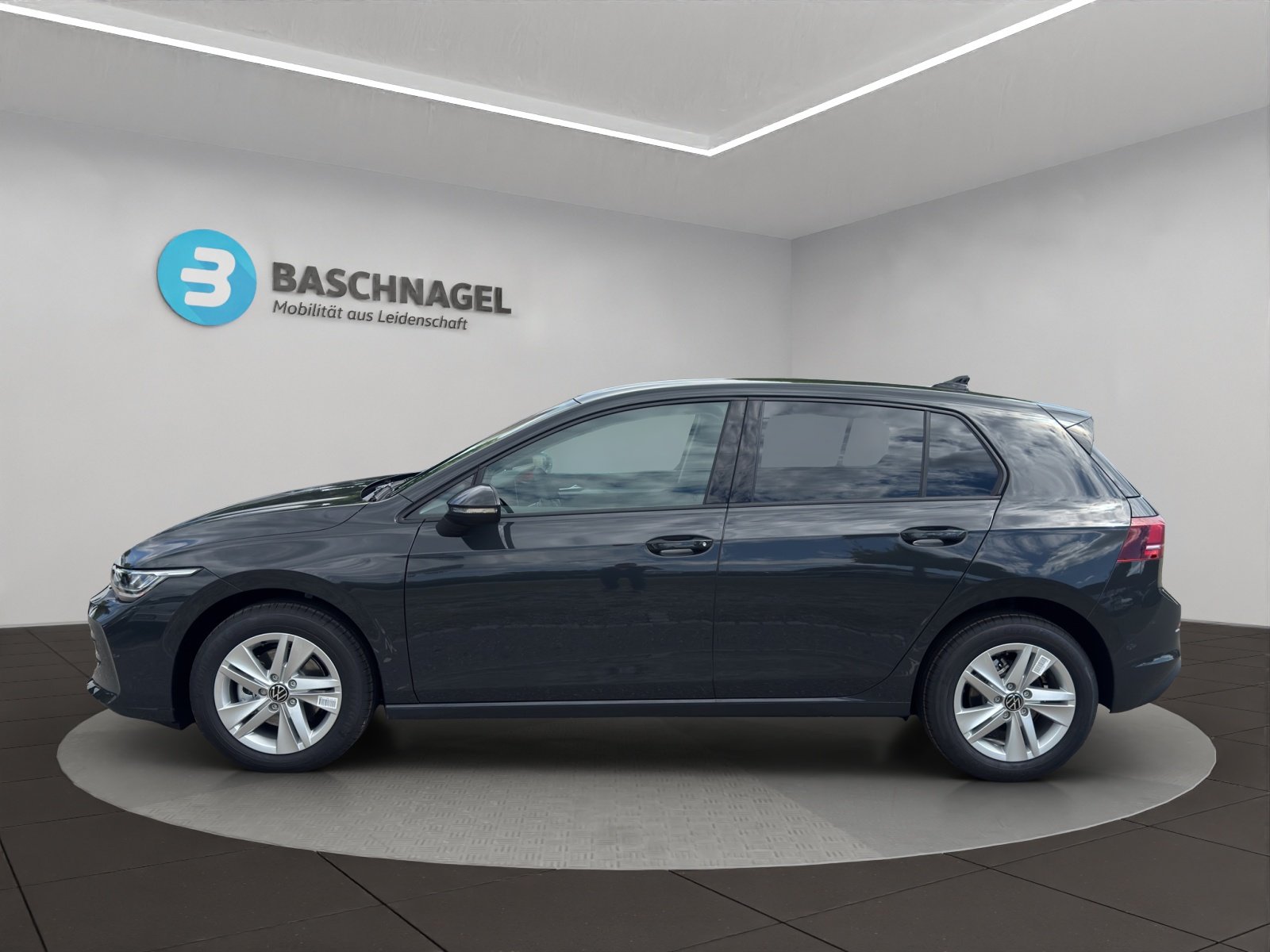 VW Golf 1.5 e TSI mHEV Value DSG, Petrol, New car, Automatic - 2