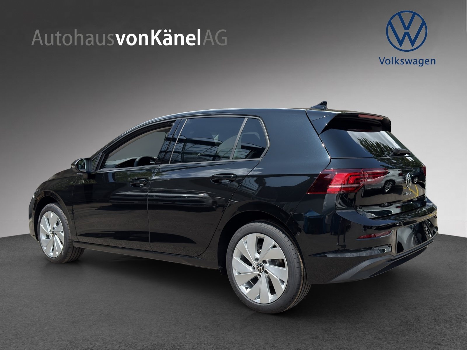 VW Golf UNITED, Petrol, New car, Automatic - 3