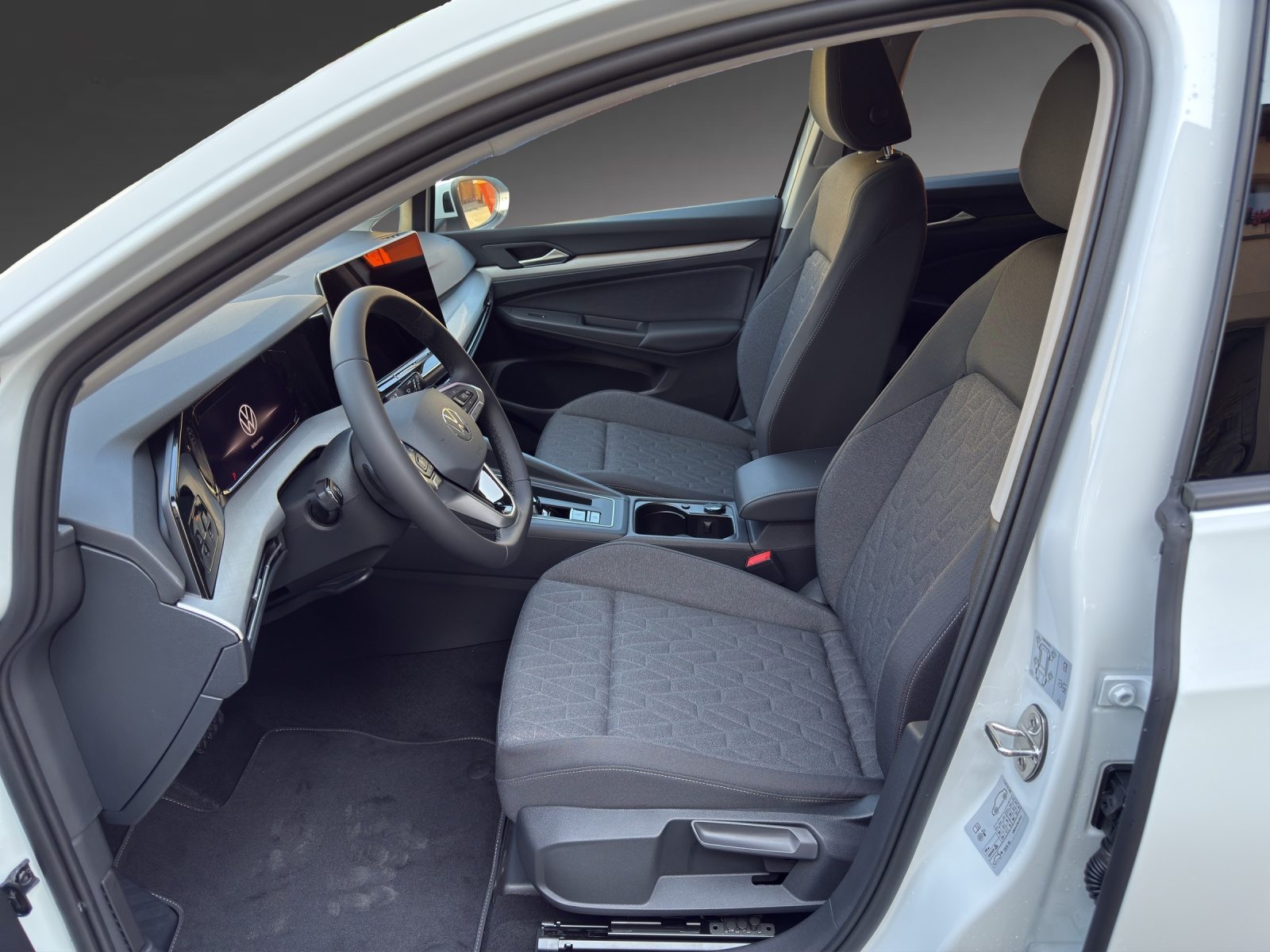 VW Golf UNITED, Essence, Voiture nouvelle, Automatique - 6