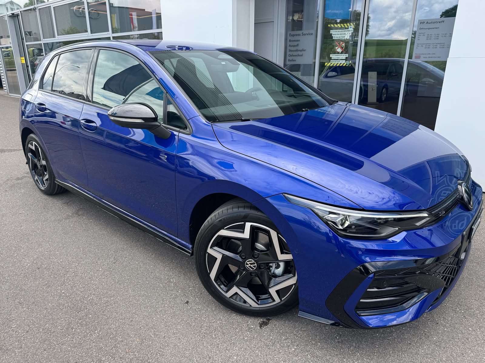 VW Golf R-Line, Benzina, Auto nuove, Automatico - 2