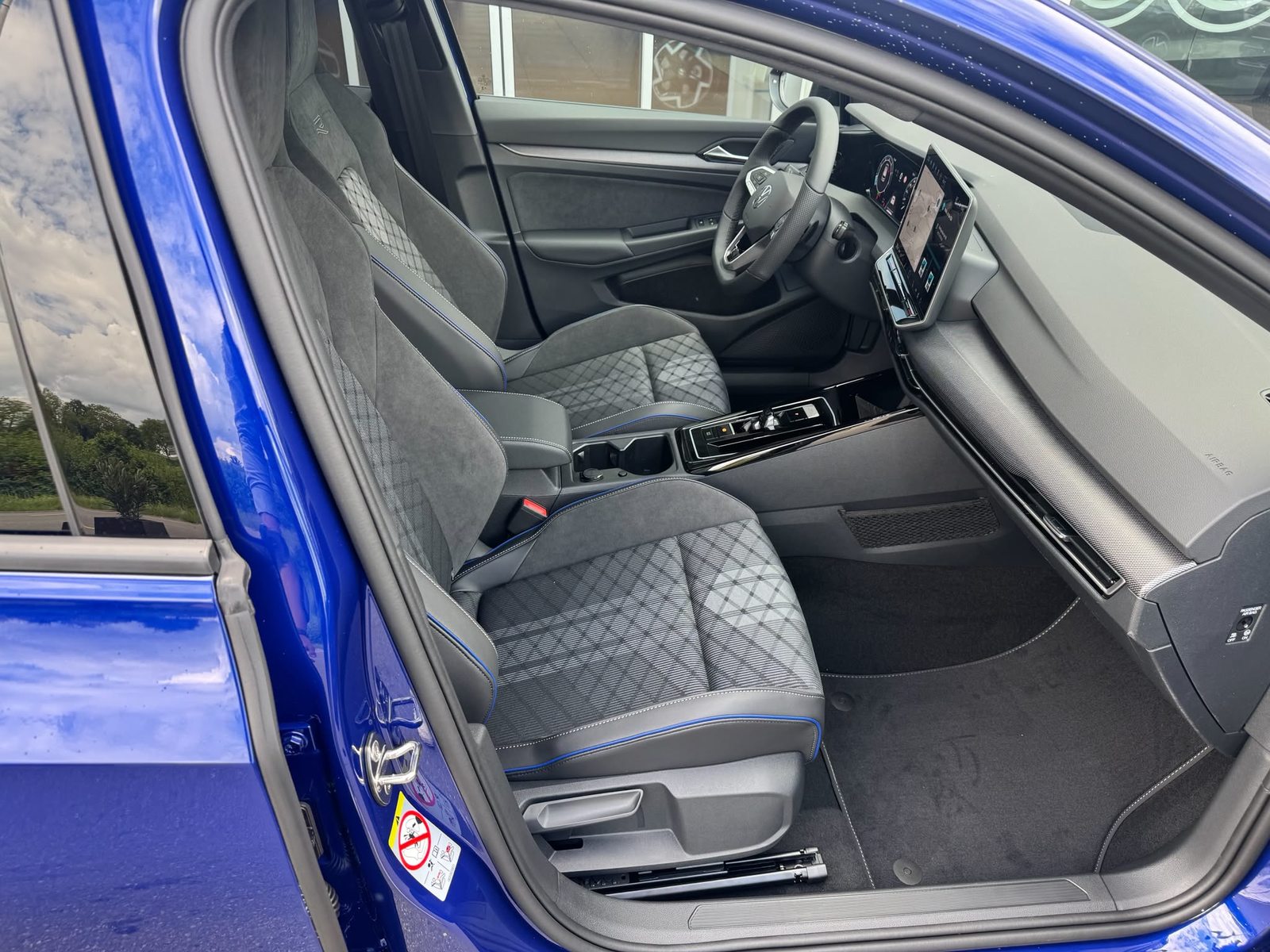 VW Golf R-Line, Benzina, Auto nuove, Automatico - 3