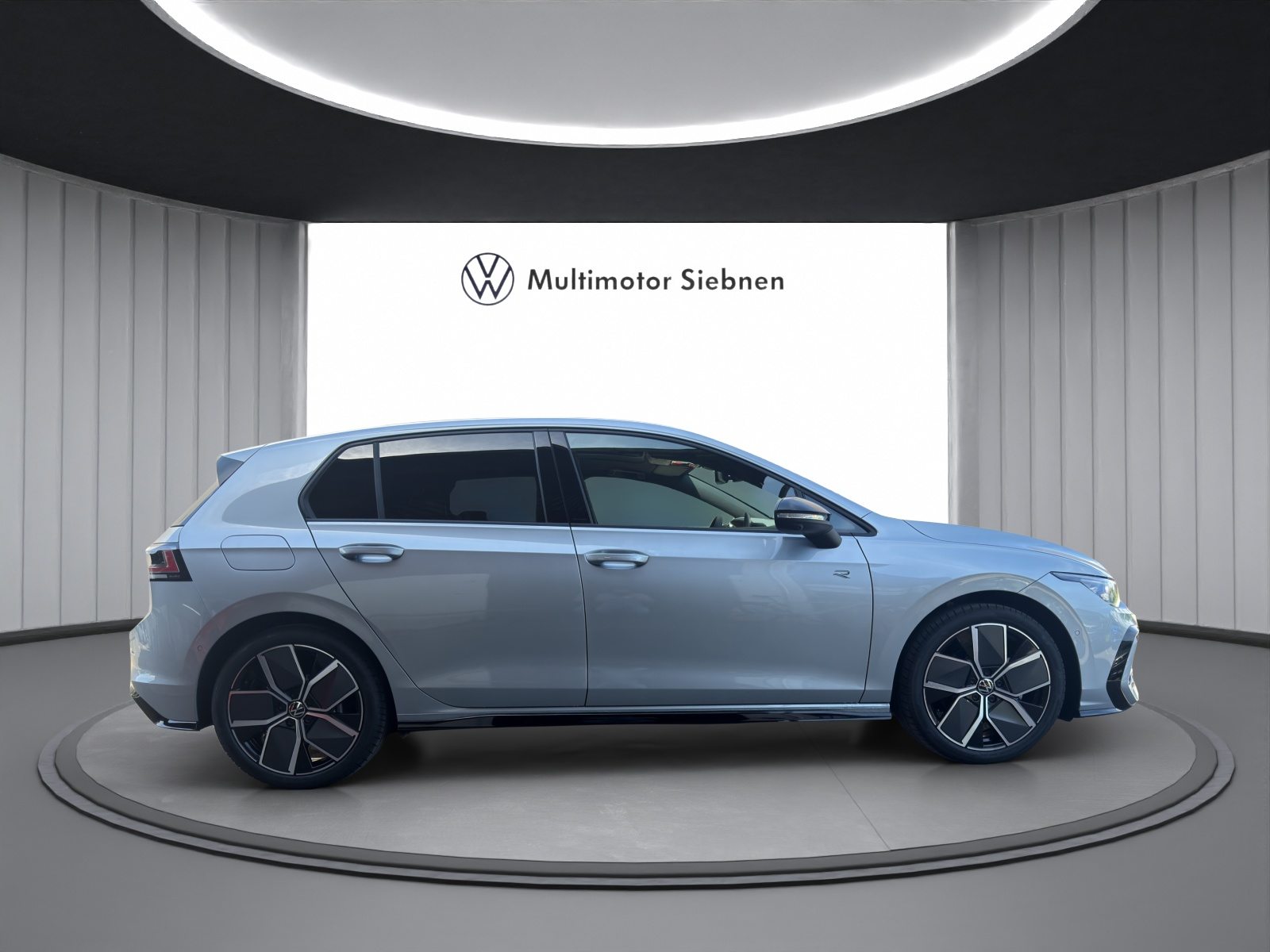 VW Golf R-Line, Petrol, New car, Automatic - 6