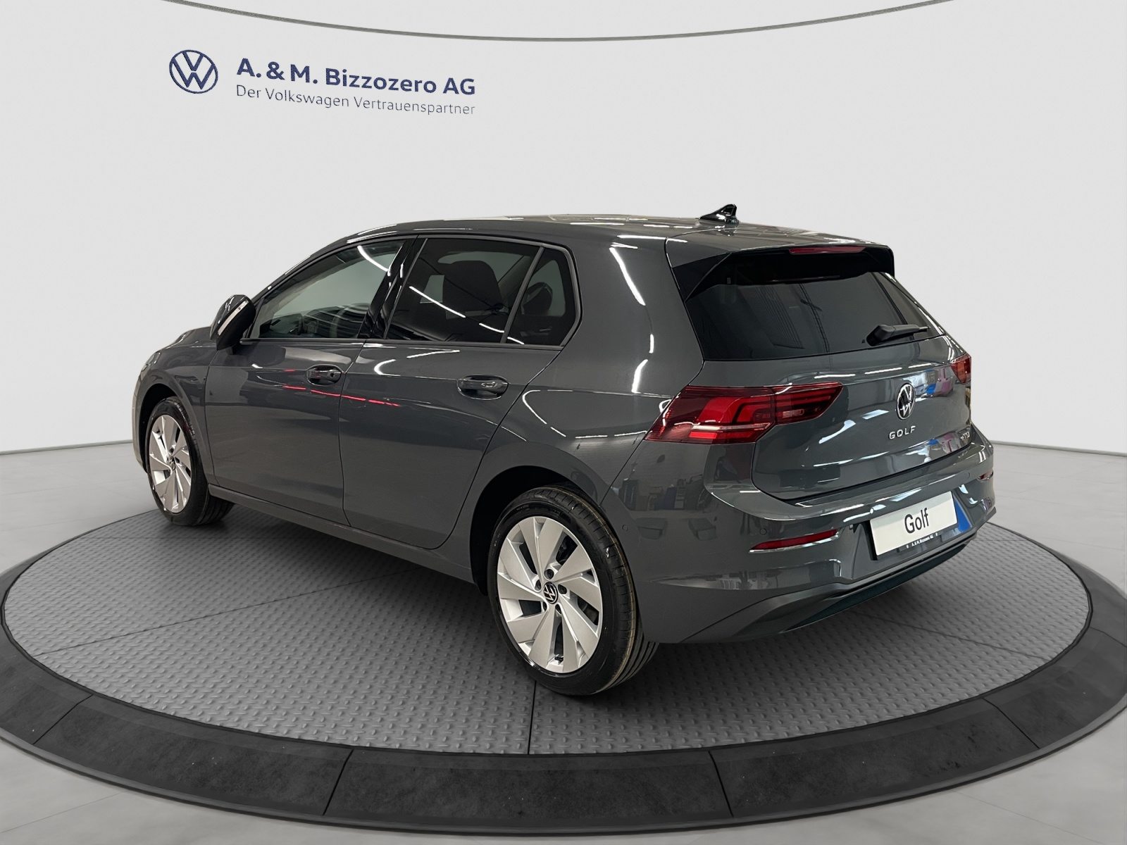VW Golf UNITED, Benzin, Neuwagen, Automatik - 3