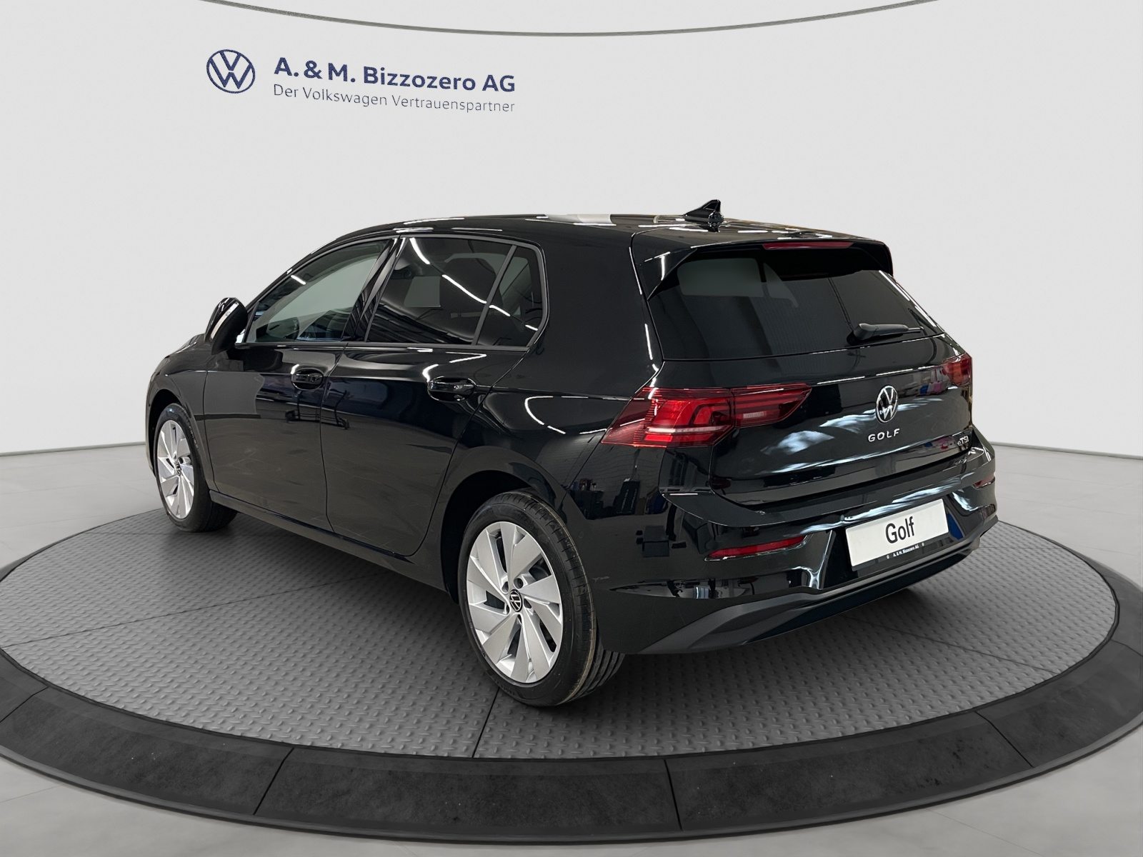 VW Golf UNITED, Benzin, Neuwagen, Automatik - 3