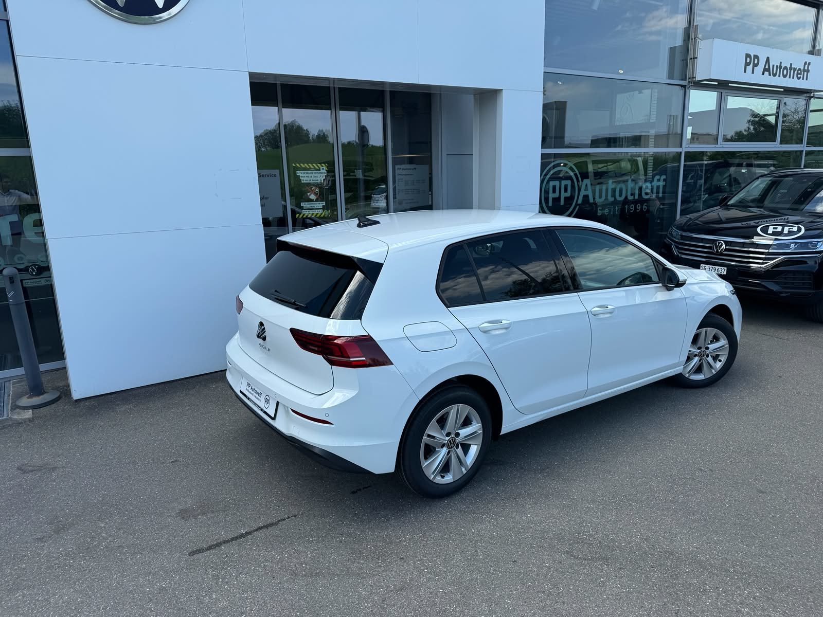VW Golf Basis, Essence, Voiture nouvelle, Manuelle - 4