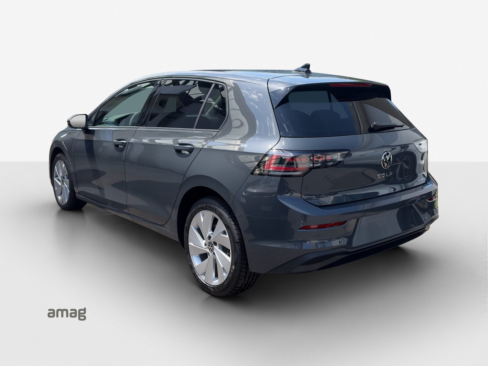 VW Golf Life PHEV, Full-Hybrid Petrol/Electric, New car, Automatic - 3