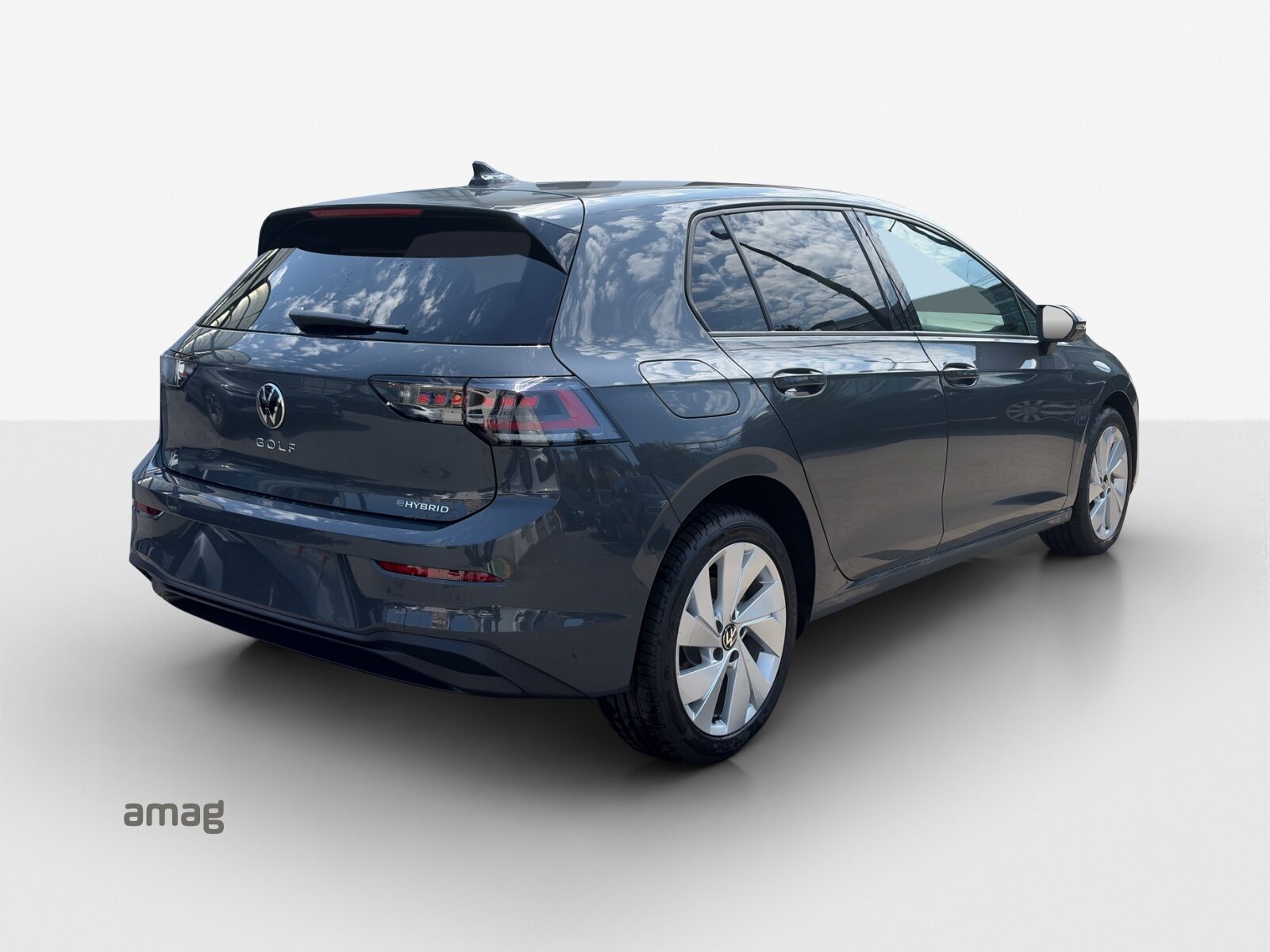 VW Golf Life PHEV, Full-Hybrid Petrol/Electric, New car, Automatic - 5
