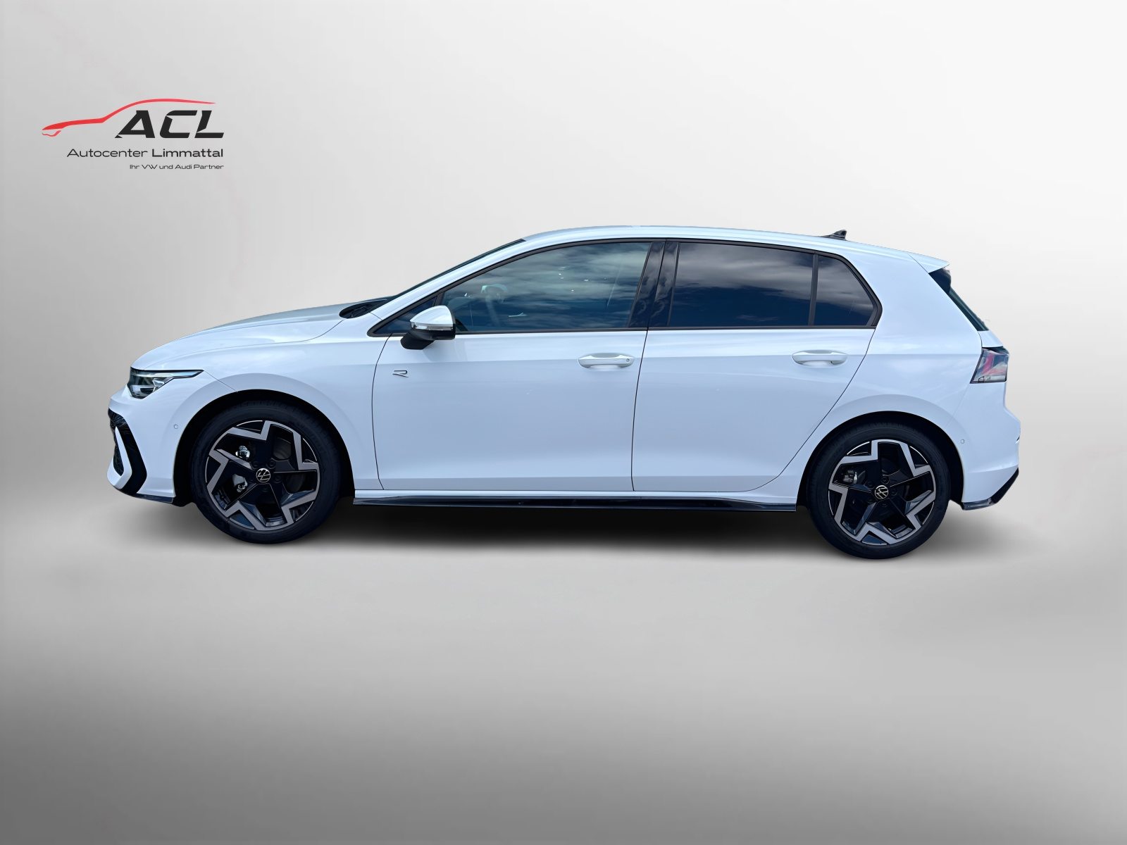 VW Golf R-Line, Essence, Voiture nouvelle, Automatique - 3