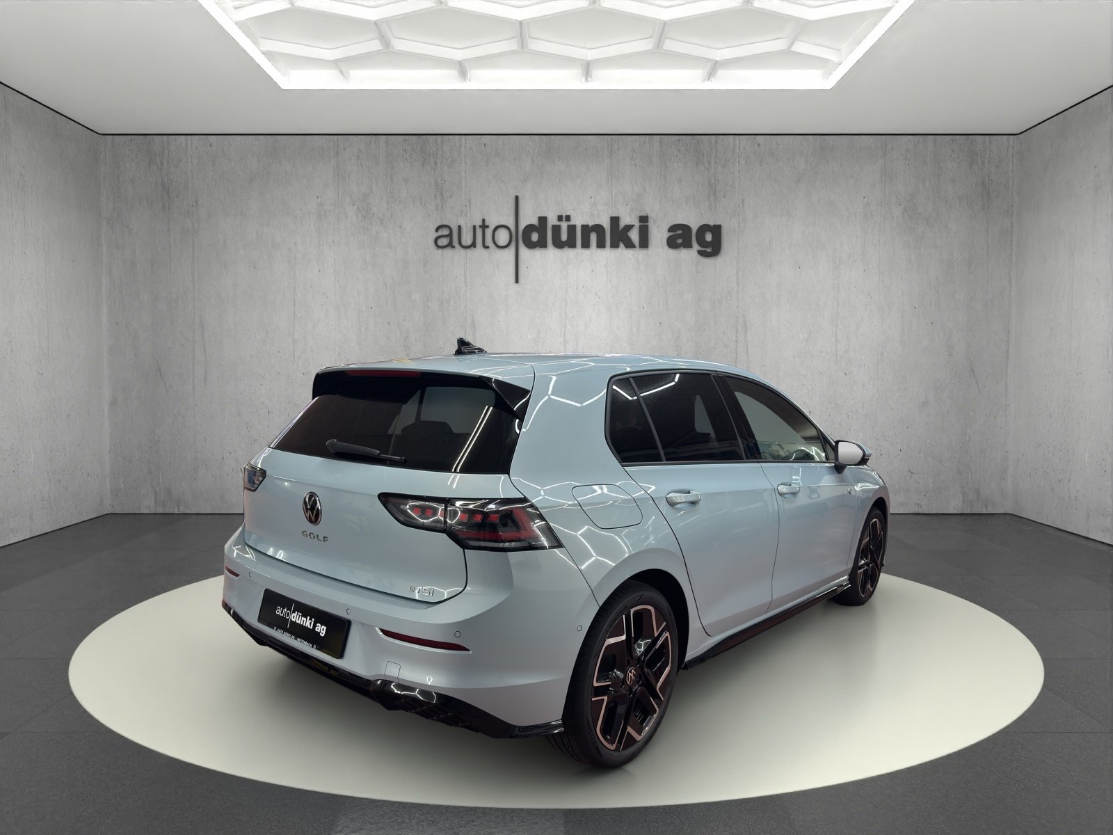 VW Golf 1.5 e TSI mHEV R-Line DSG, Mild-Hybrid Benzin/Elektro, Neuwagen, Automatik - 4