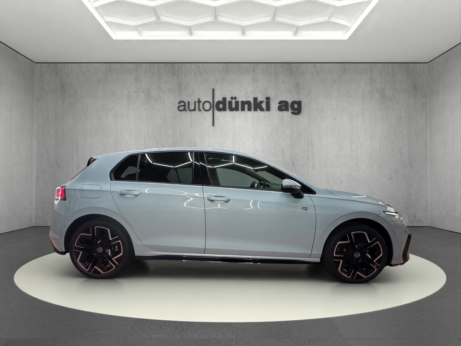 VW Golf 1.5 e TSI mHEV R-Line DSG, Mild-Hybrid Benzin/Elektro, Neuwagen, Automatik - 5